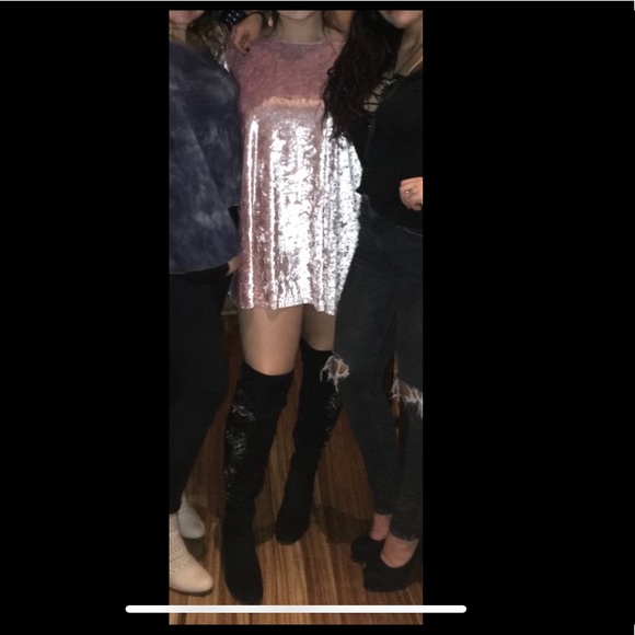 Mini Velvet dress - Picture 7 of 7